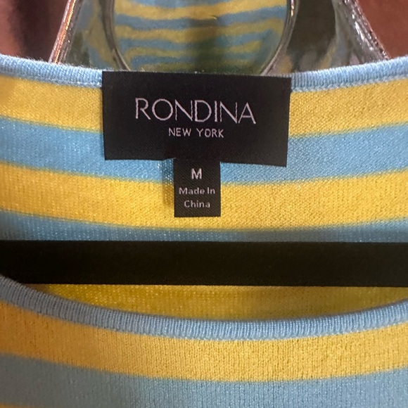 NWT SIZE M Yellow and Blue Sleeveless Boxy Muscle Tee - Picture 2 of 5